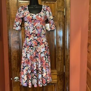 NWT LuLaRoe Short Sleeve Floral Dress